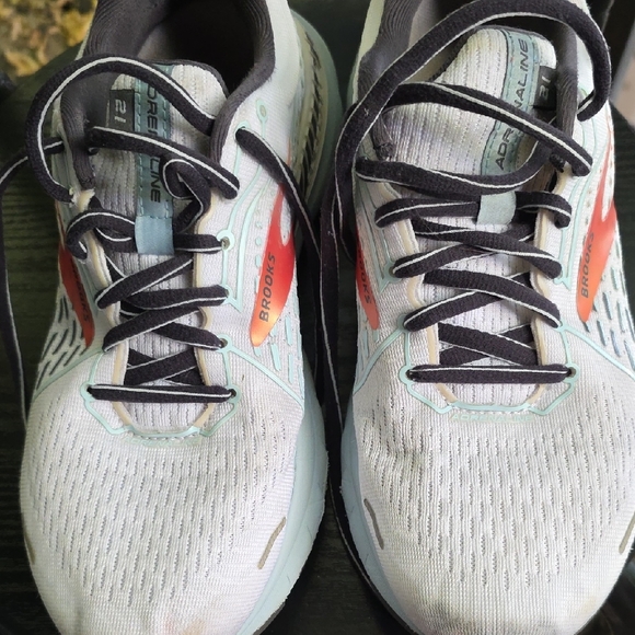 Brooks Women's Athletic Shoes - White and Coral - Picture 5 of 9